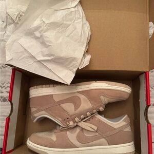 Nike Beige and White Sneakers dunk lows